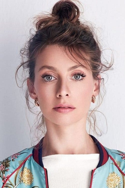 Tuba Ünsal as Mara Brankoviç