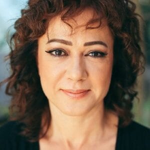 Bennu Yıldırımlar as Malhun Hatun